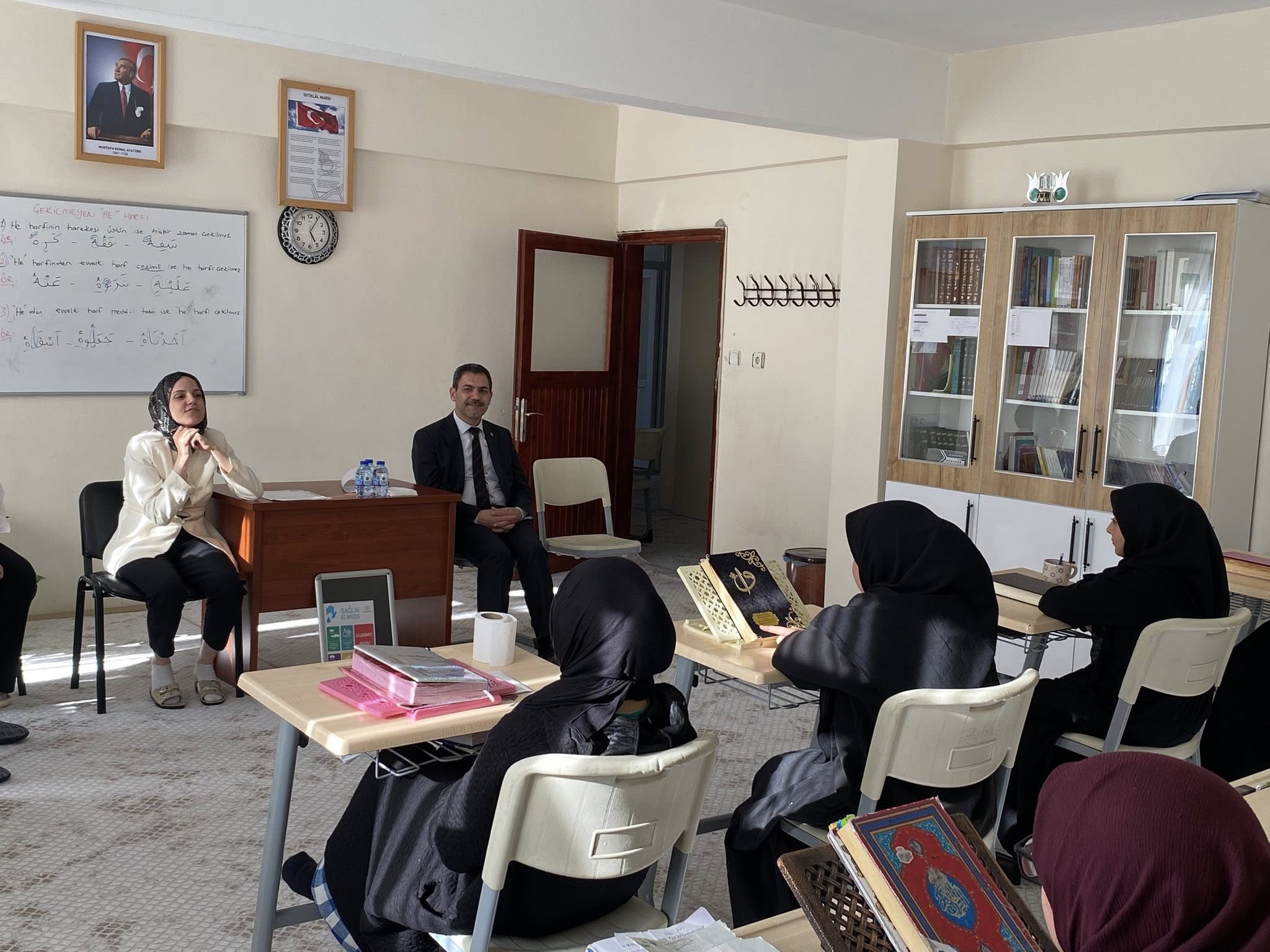 Suşehri'nde Kur'an kursu öğrencilerine hijyen eğitimi verildi