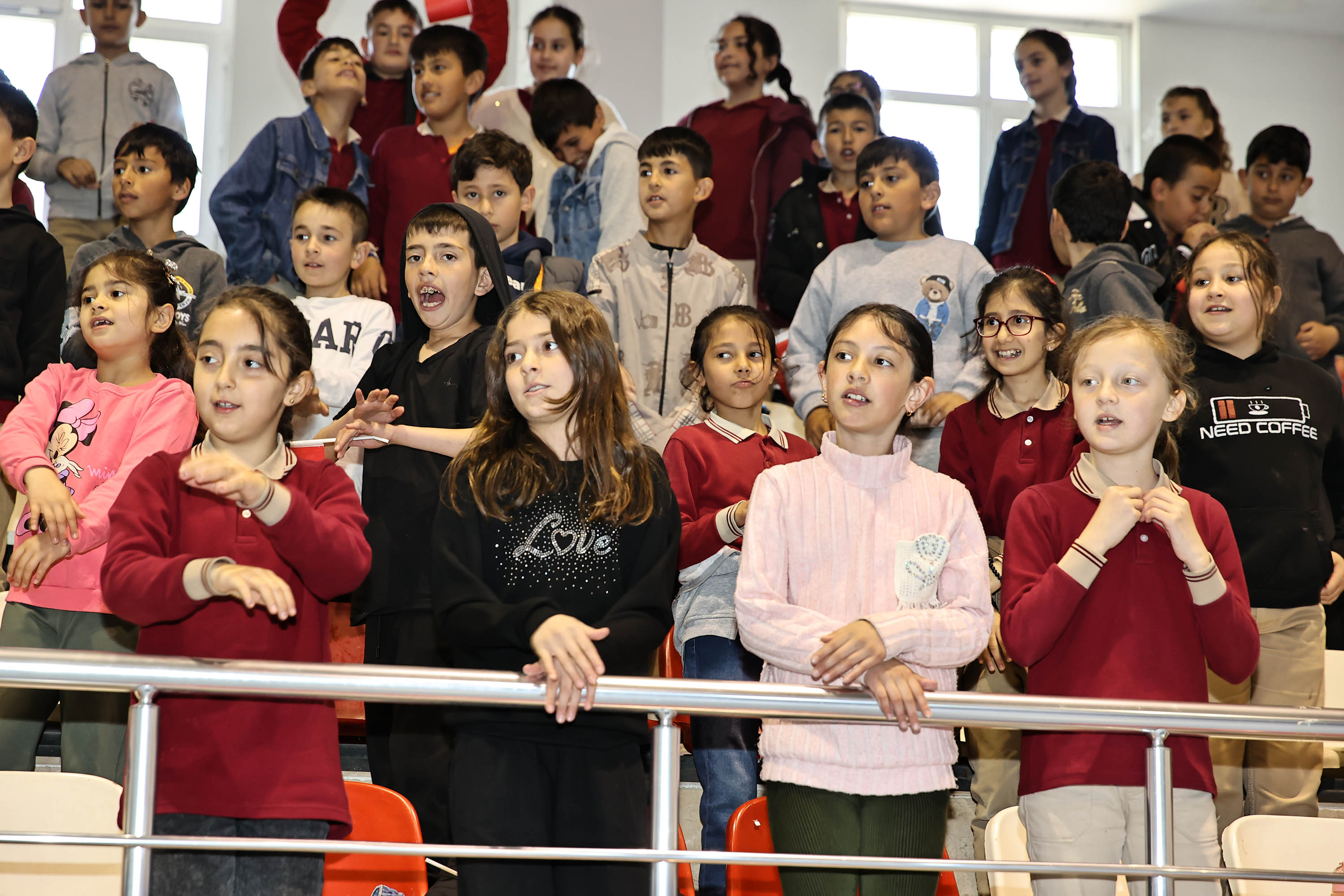 Çocuklar geleneksel oyunlarla kültür yolculuğuna çıktı