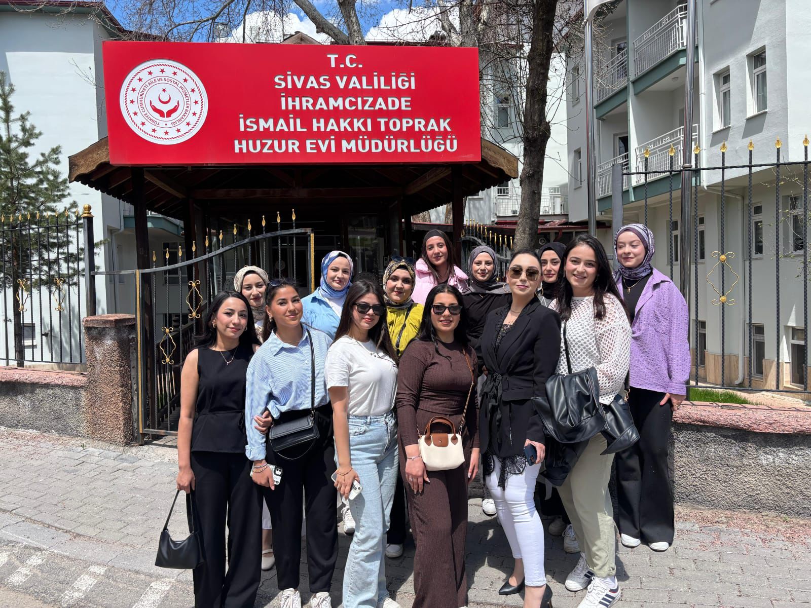 Sivas’ta anlamlı buluşma! Gençler ve yaşlılar aynı çatıda