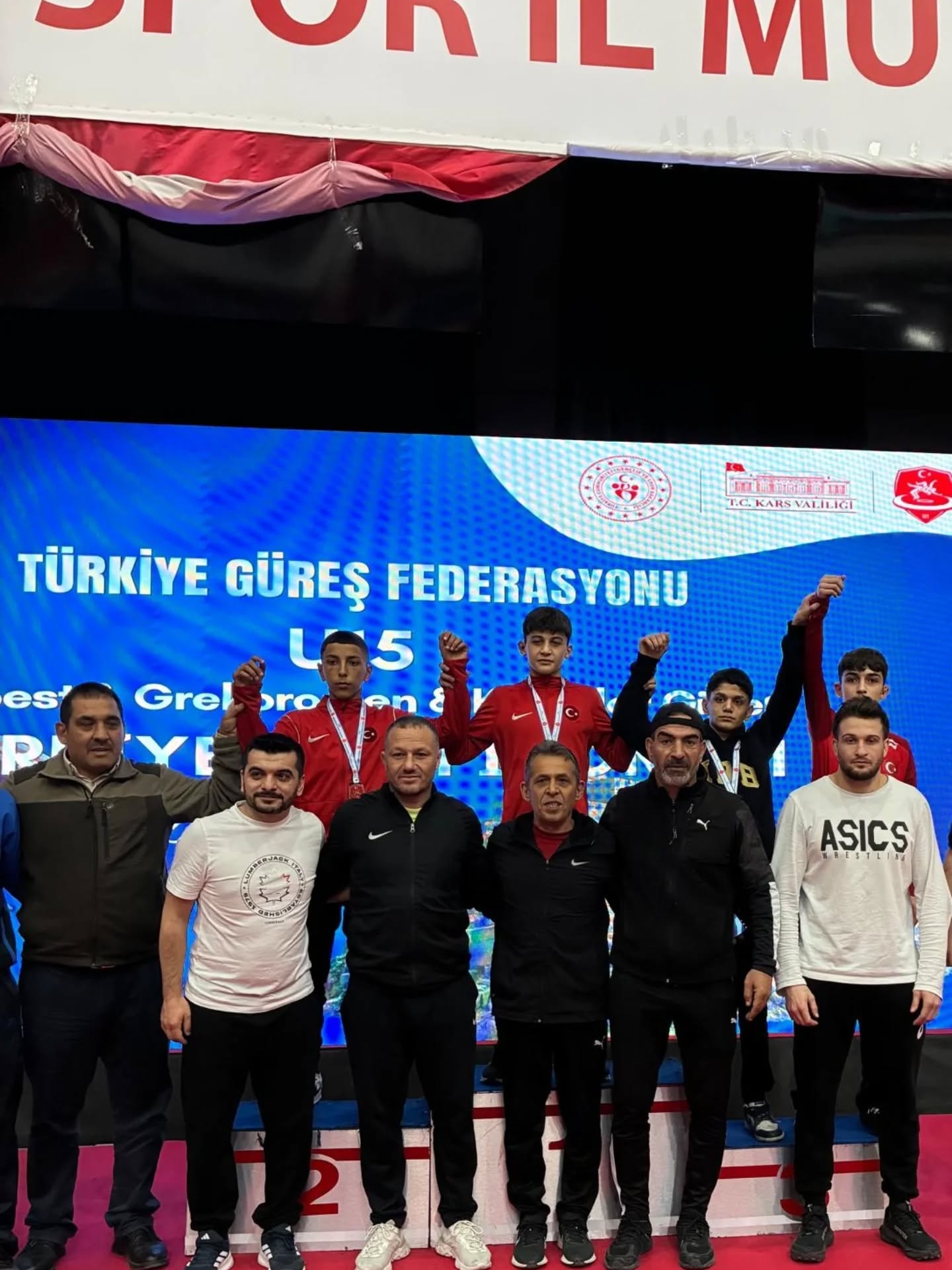 Sivas güreşte zirvede