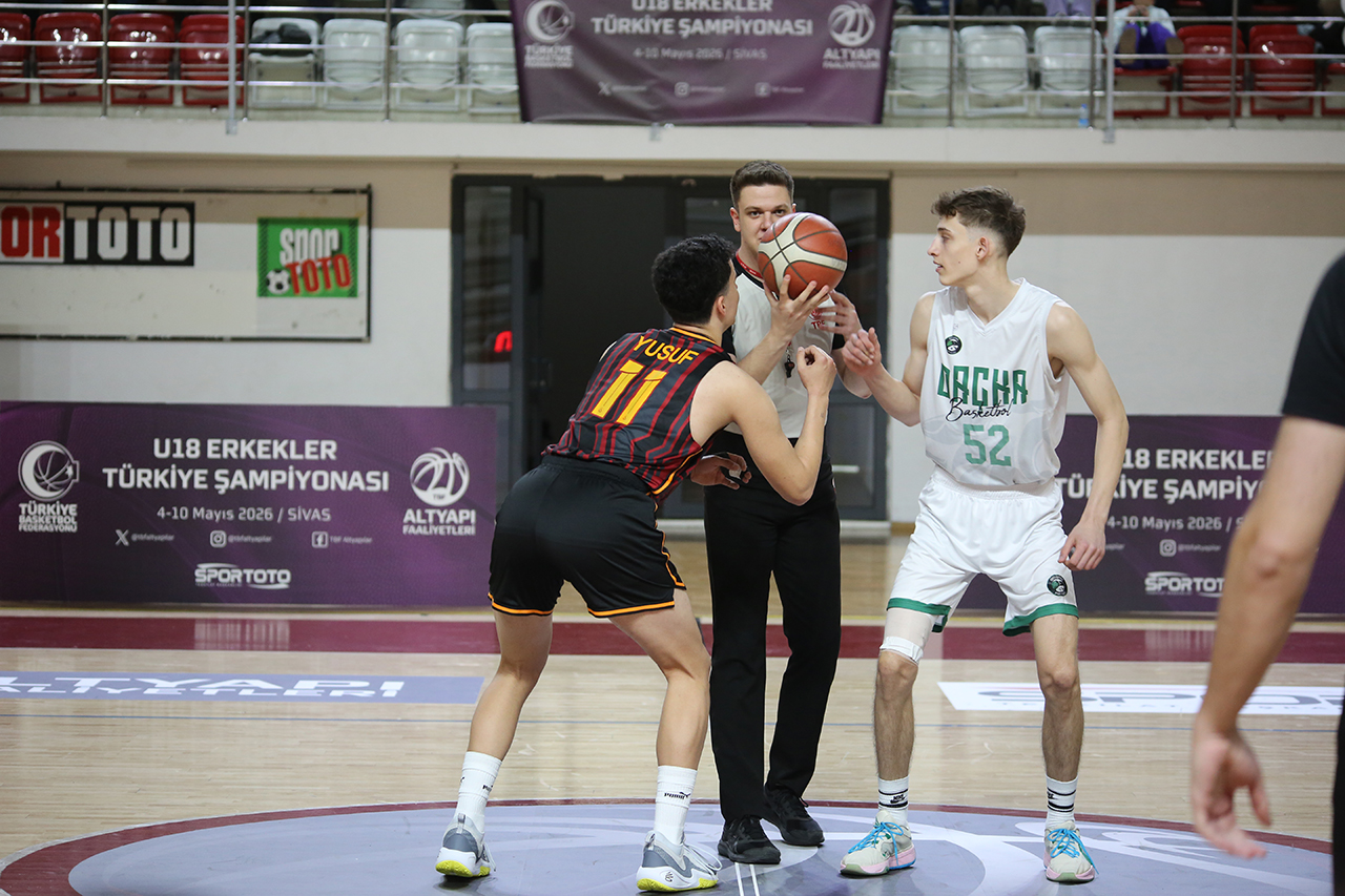 Sivas’ta basketbol şöleni başladı