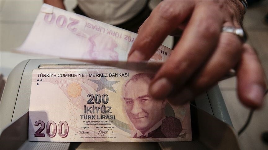 Yaşlı ve engelli aylıkları hesaplara yatırılıyor