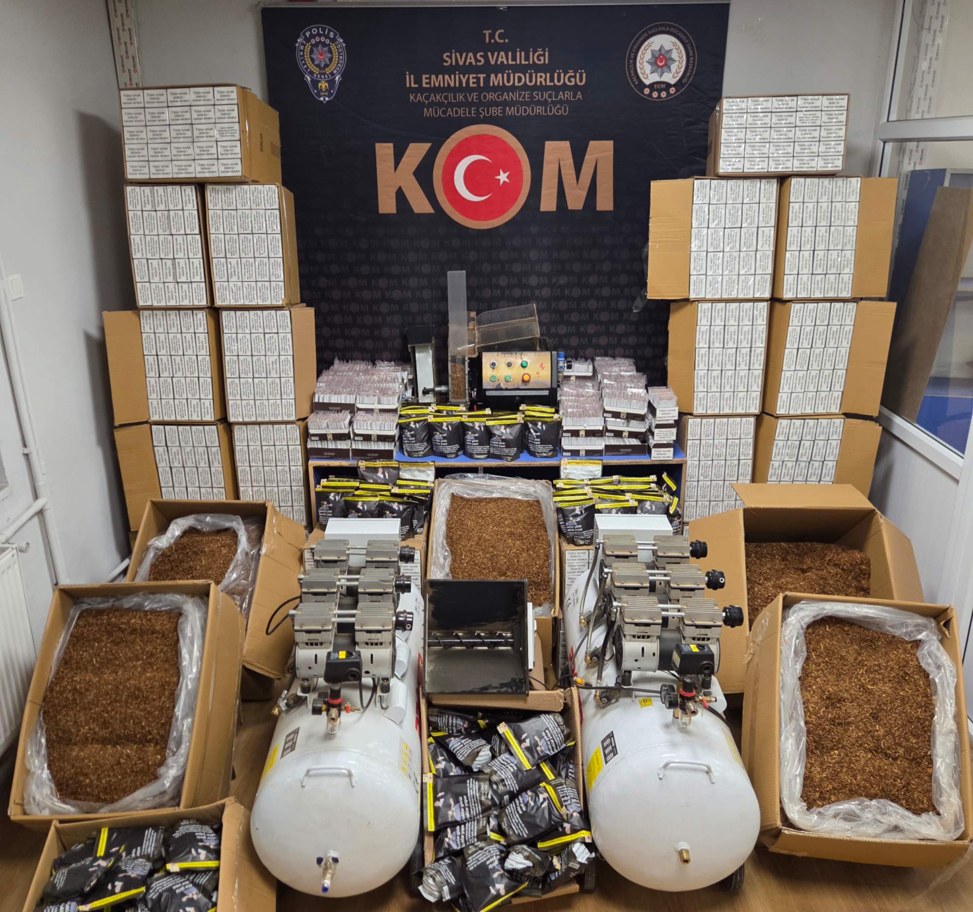 Sivas'ta kaçak tütün operasyonu