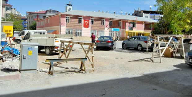 Veliler Olarak Set Çekeriz