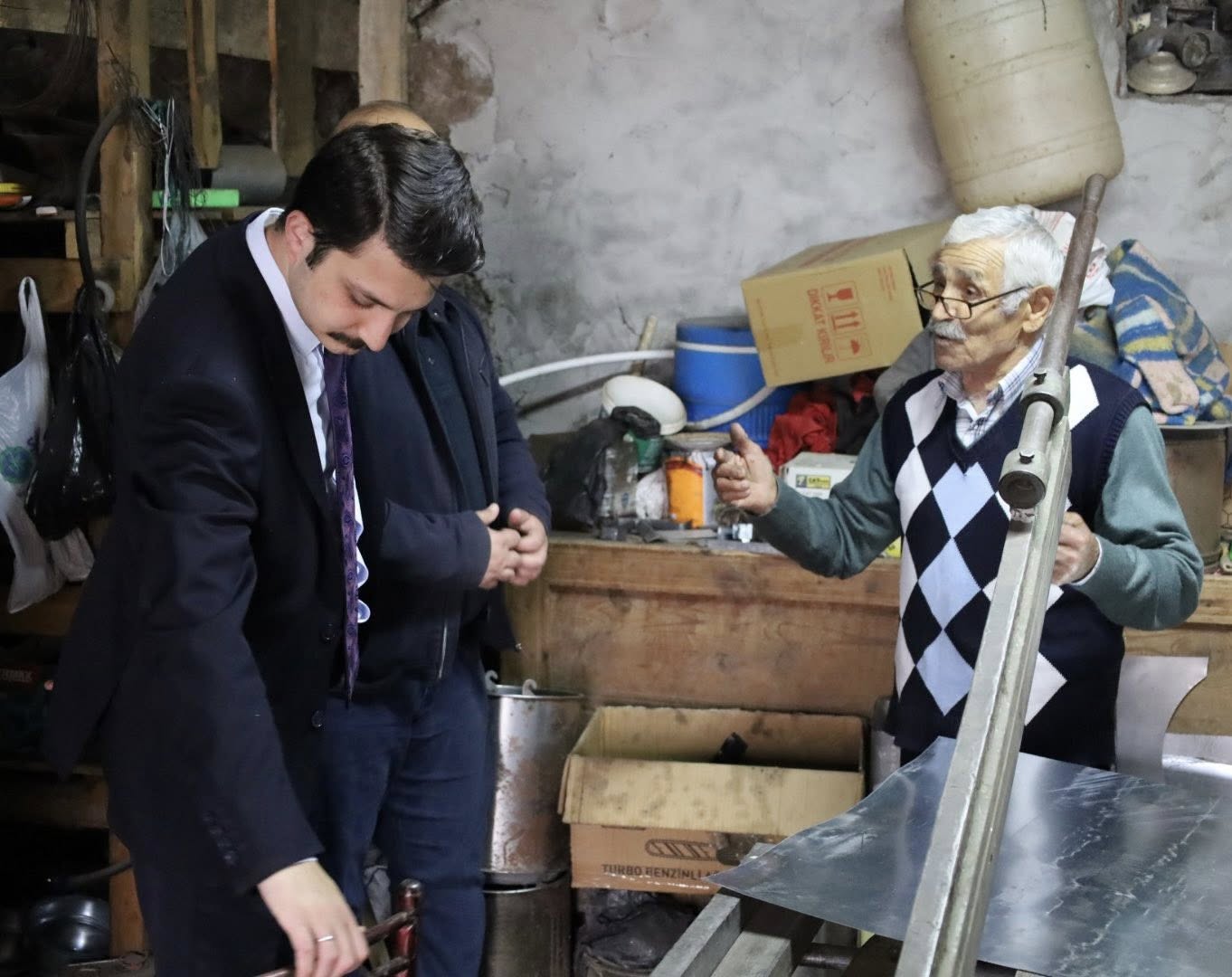 Kaymakam Kukuş’tan 60 yıllık zanaat çınarına ziyaret
