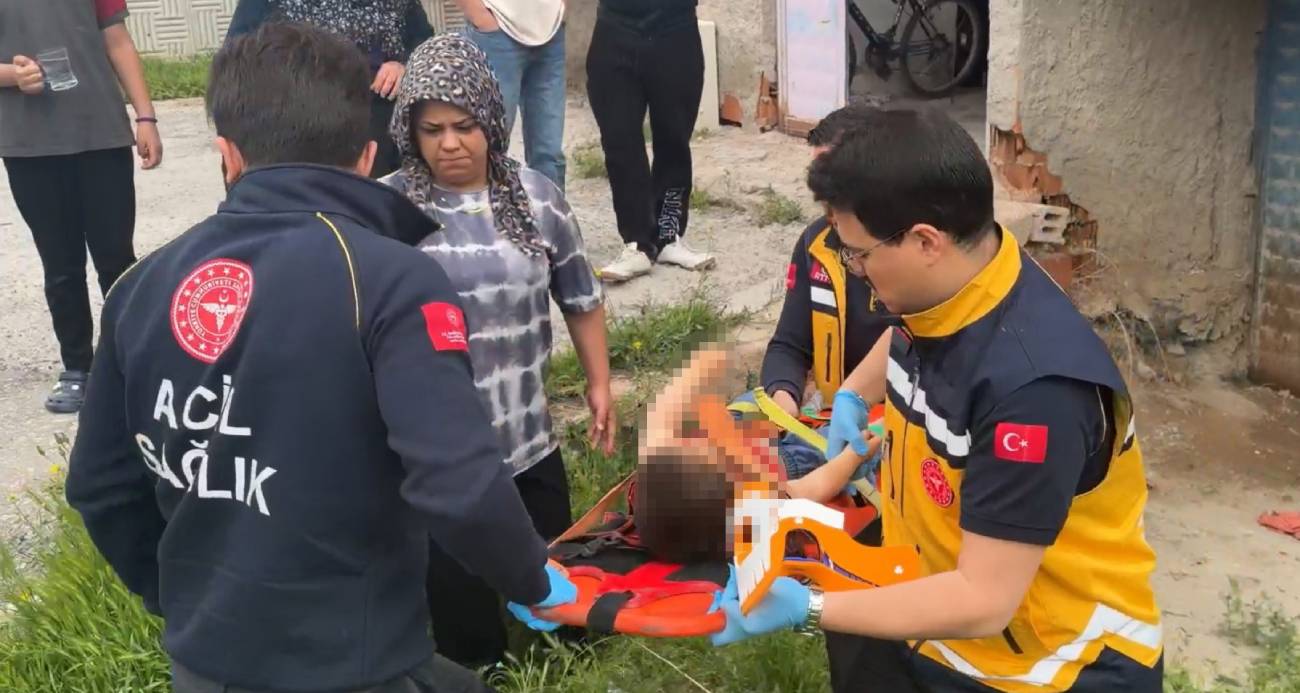 İki yaşındaki çocuk oynadığı 2. kattaki balkondan düştü