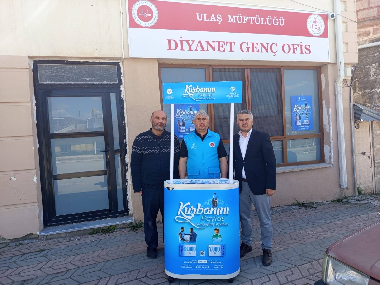 Türkiye Diyanet Vakfı Ulaş'ta vekaletle kurban bağış standı açtı