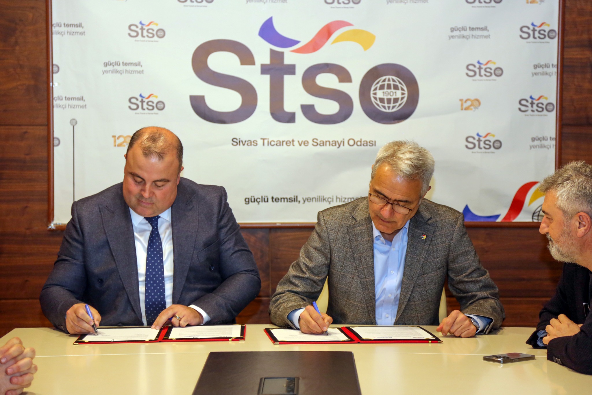 STSO’dan üyelerine elektrikli araç finansman desteği