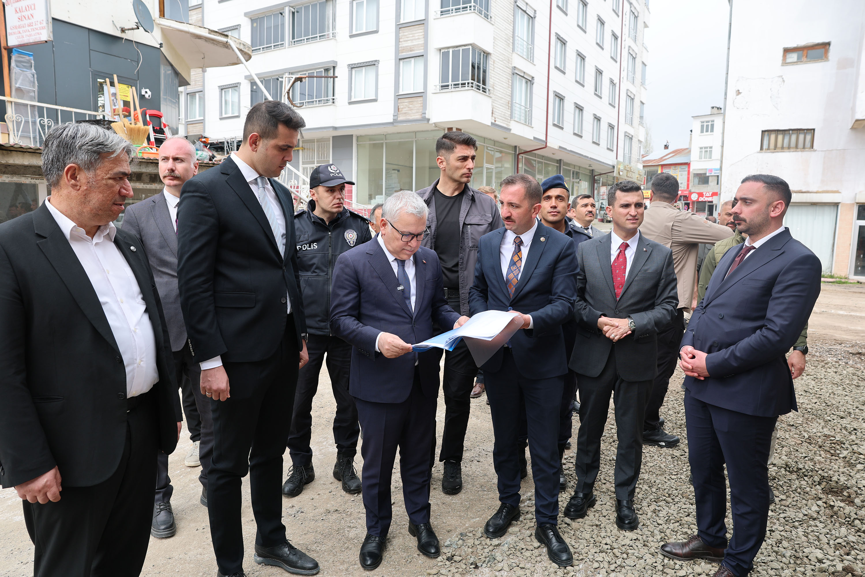 İmranlı'da yeni pazar yeri projesinde sona gelindi