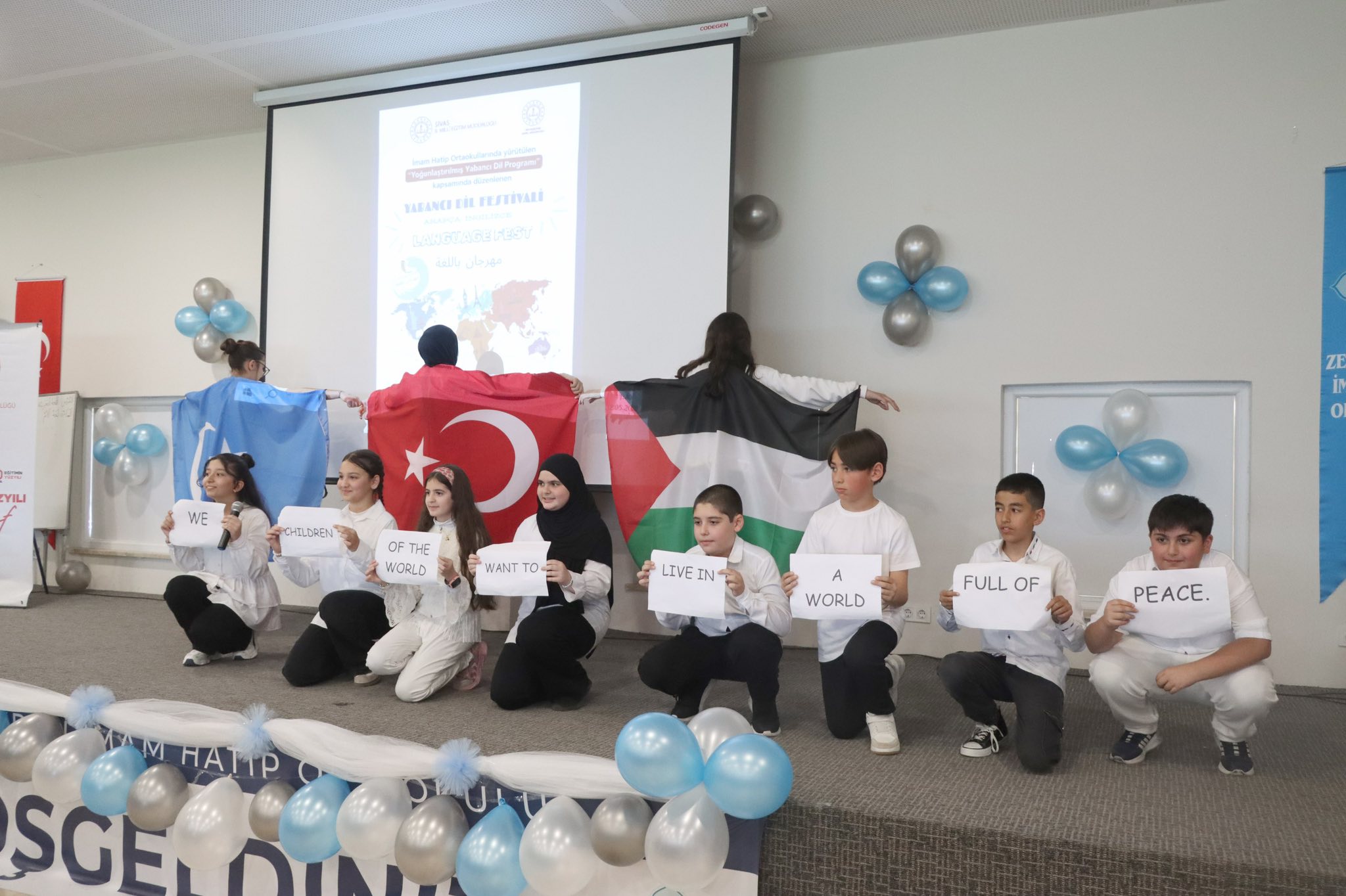 İmam Hatip Ortaokullarında yabancı dil festivali coşkusu