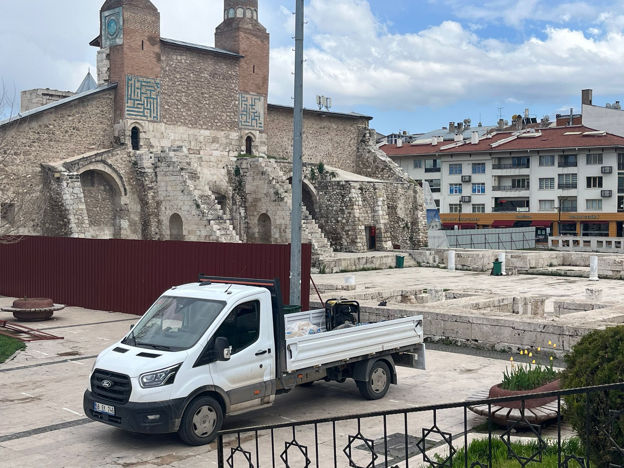 Çifte Minareli Medrese’de restorasyon hazırlığı