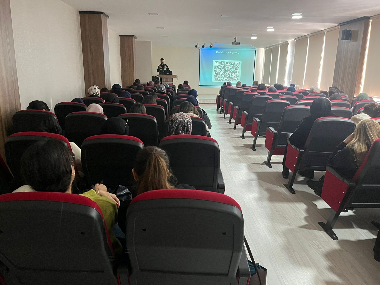 Genç Yeşilay’dan  bağımlılık semineri