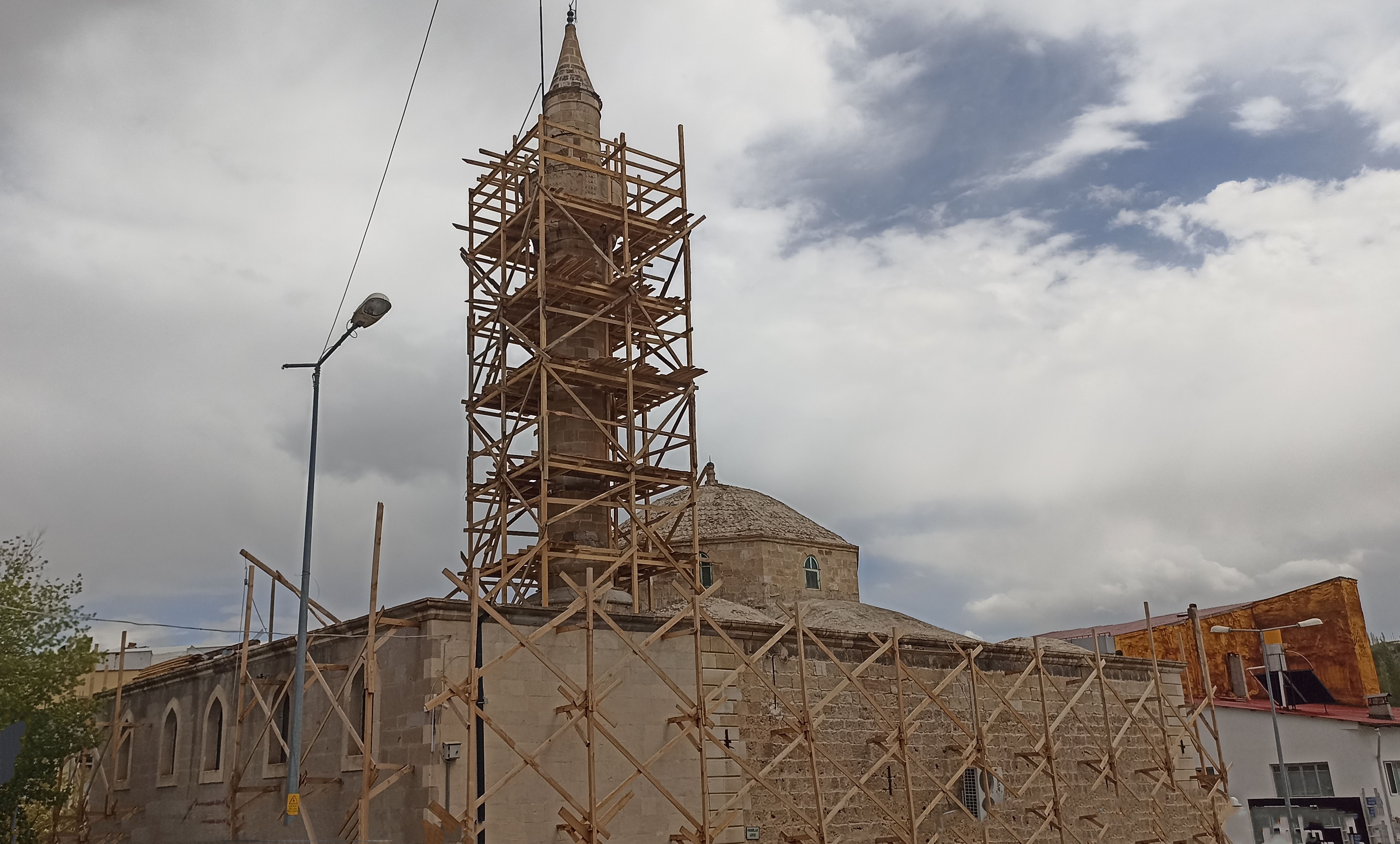 Tarihi Gürün Ulu Cami yıl sonunda ibadete açılacak