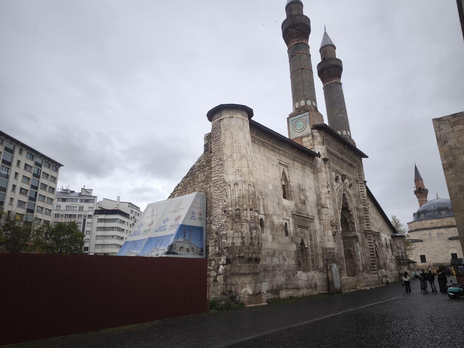 Sivas'taki Çifte Minareli Medrese'de kapsamlı restorasyon başlıyor