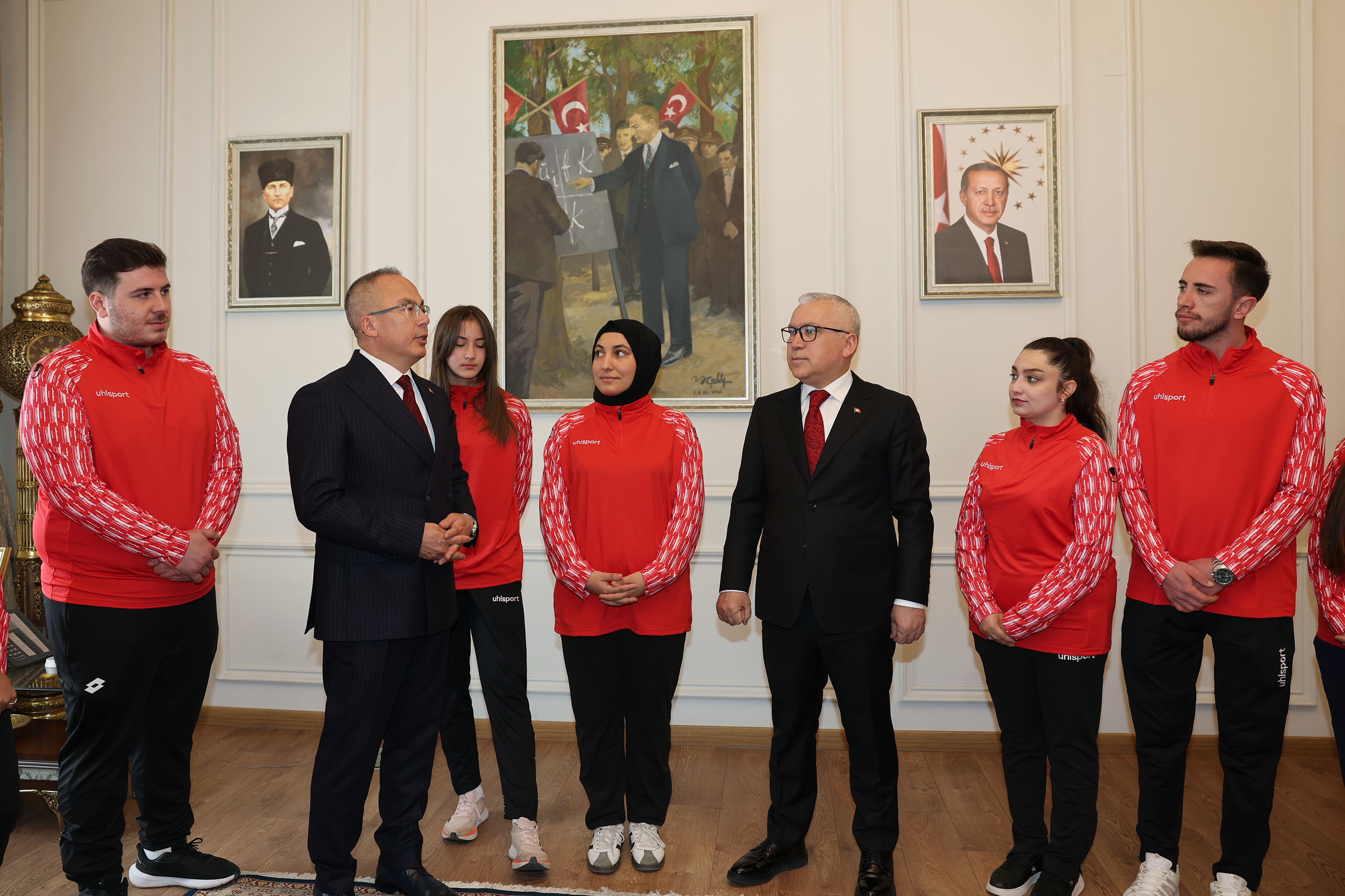 Gençlik ve Spor İl Müdürlüğü'nden Vali Şimşek'e ziyaret