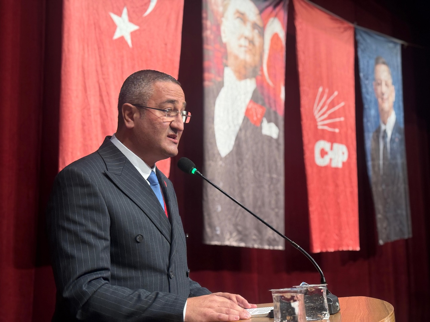 Sümbüloğlu: "Partimizin ortak iradesini kimseye teslim etmeyeceğiz"