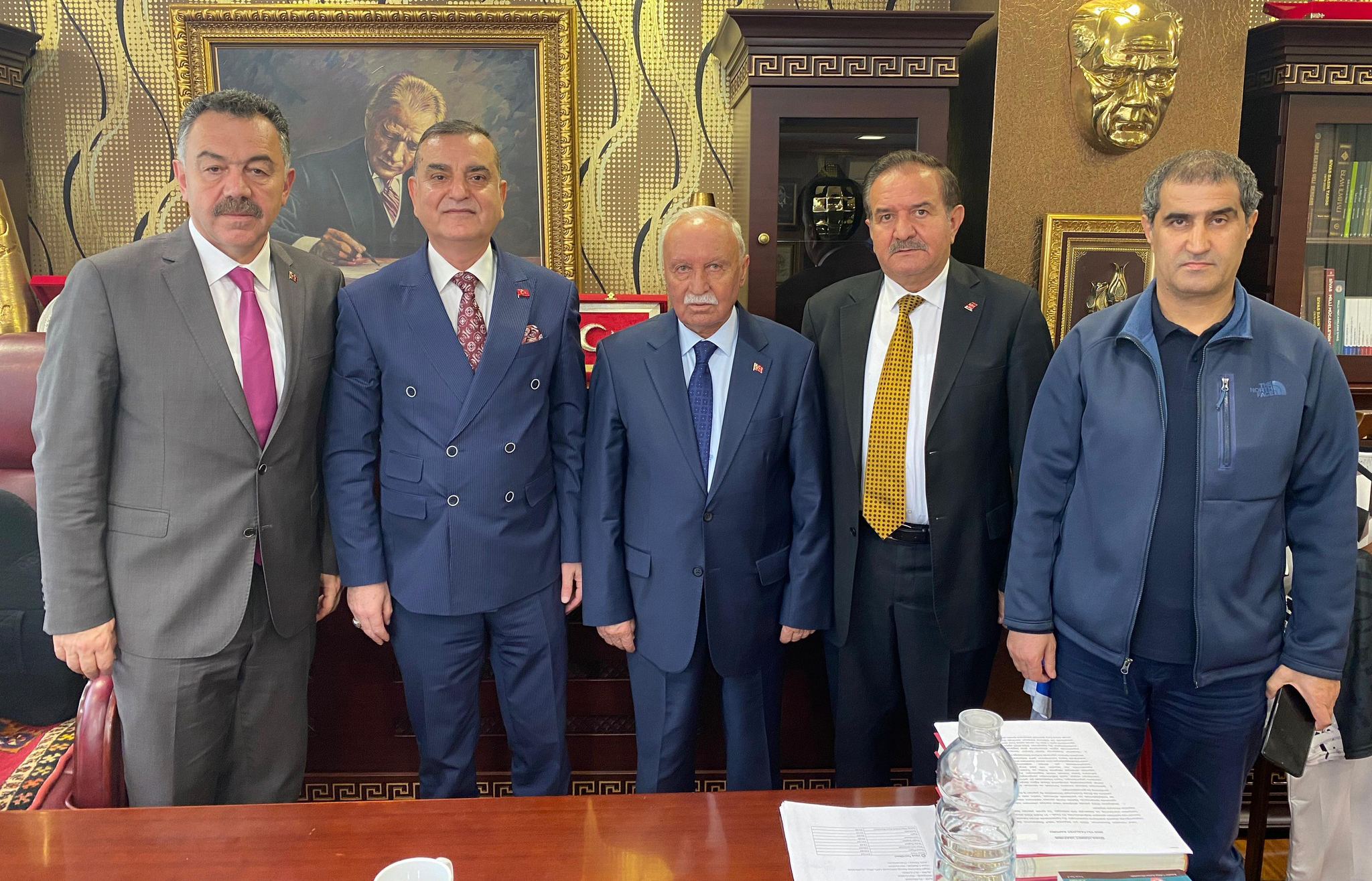 Ali Yavuz ve ekibi destek arayışında