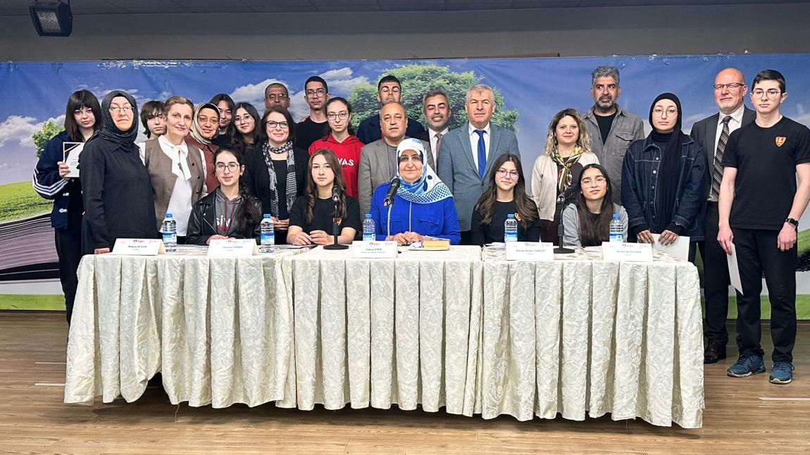 Safahat Okumaları paneli Sivas’ta yoğun ilgi gördü