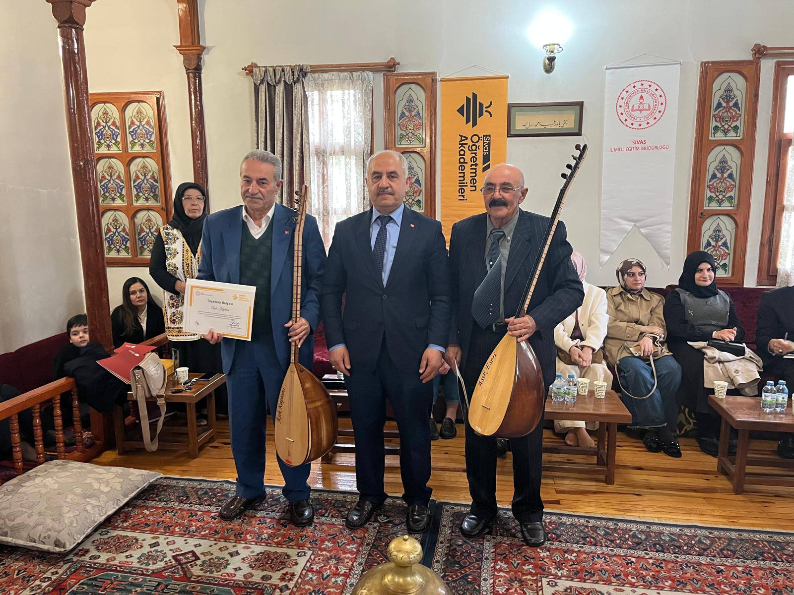 Sivas’ta tarihi konakta edebiyat rüzgârı