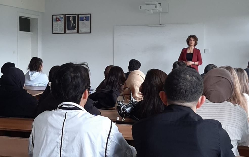 Hemşire adaylarına kariyer buluşması