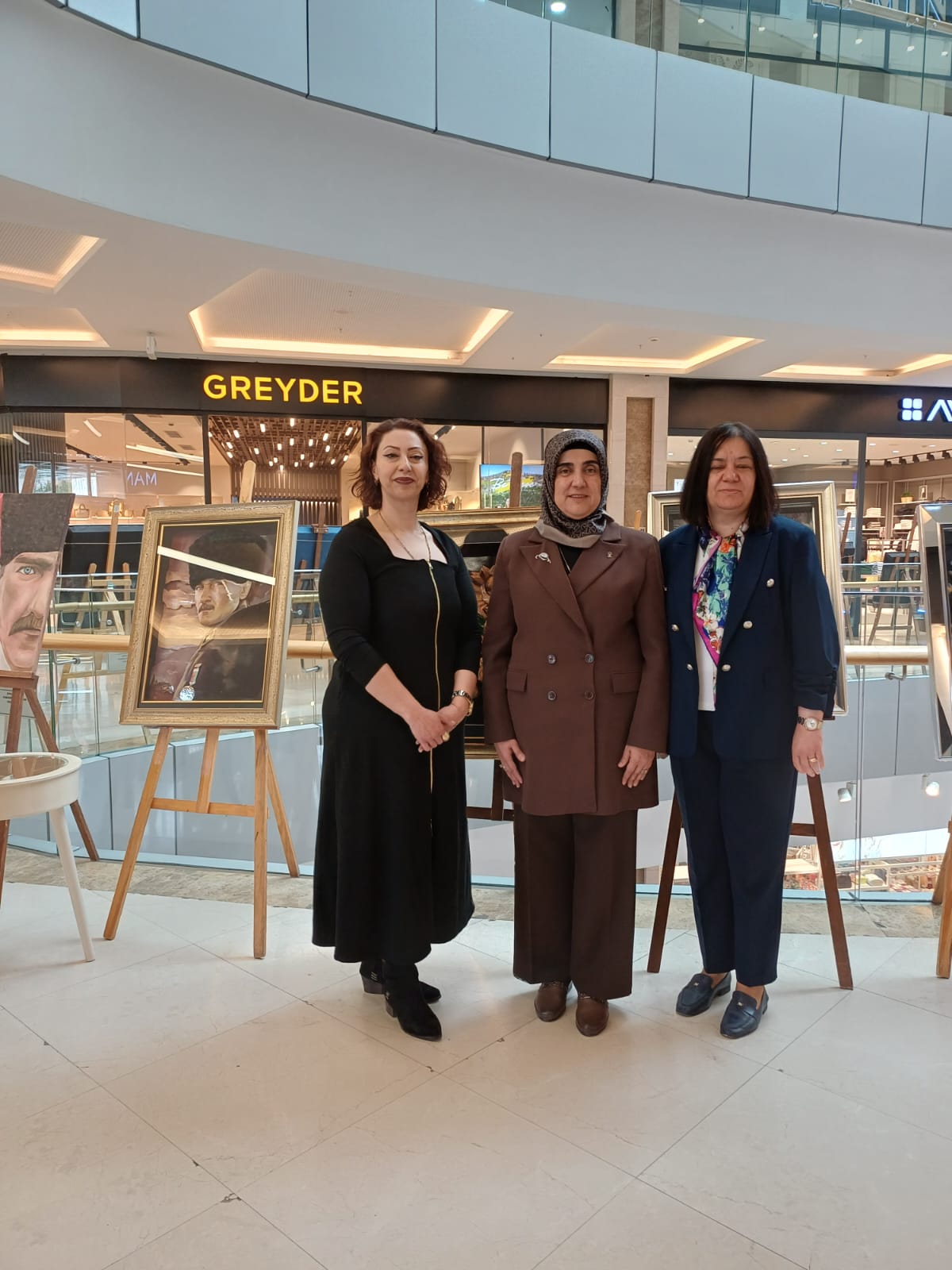 Sivas’ta kağıt rölyef şöleni: 3 aylık el emeği göz nuru eserler görücüye çıktı