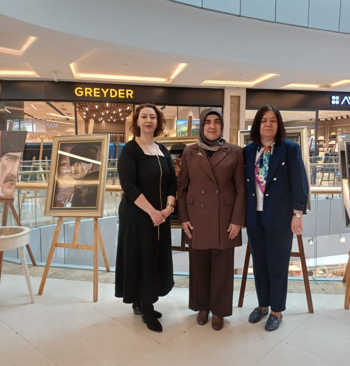 Sivas’ta kağıt rölyef şöleni: 3 aylık el emeği göz nuru eserler görücüye çıktı