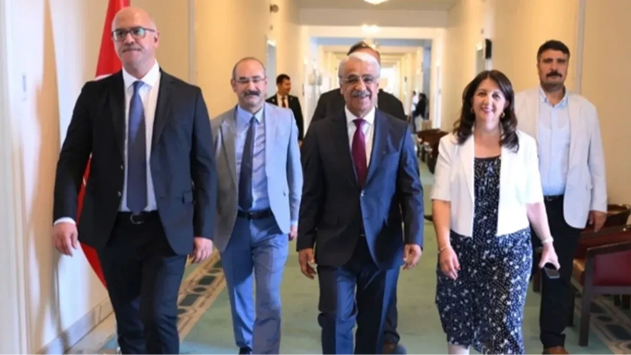 DEM Parti heyeti, İmralı'ya gidiyor
