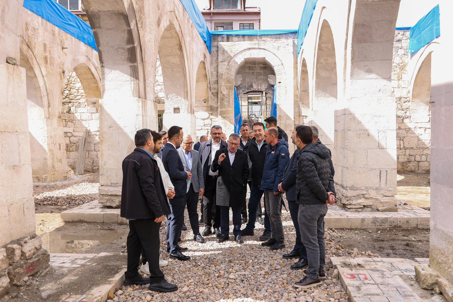 Sivas Ulu Camii'nde restorasyon humması: Abdullah Güler çalışmaları yerinde inceledi