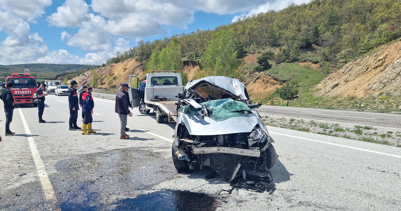 Sivas yolunda kaza; 6 yaralı