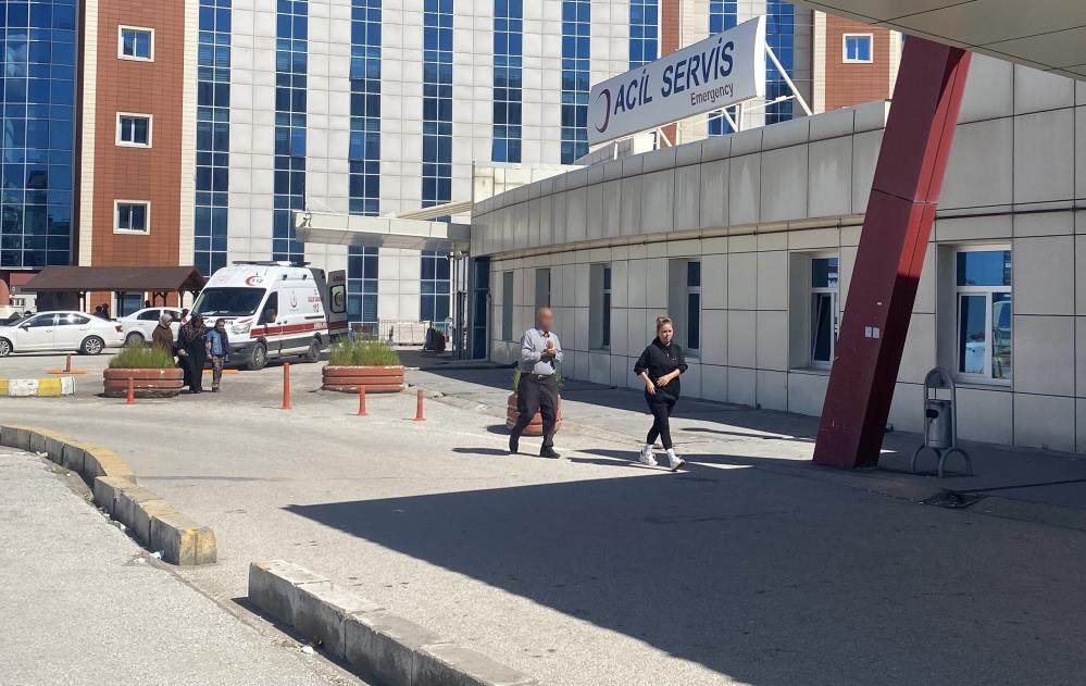 Sivas'ta 25 acemi kasap hastanelik oldu