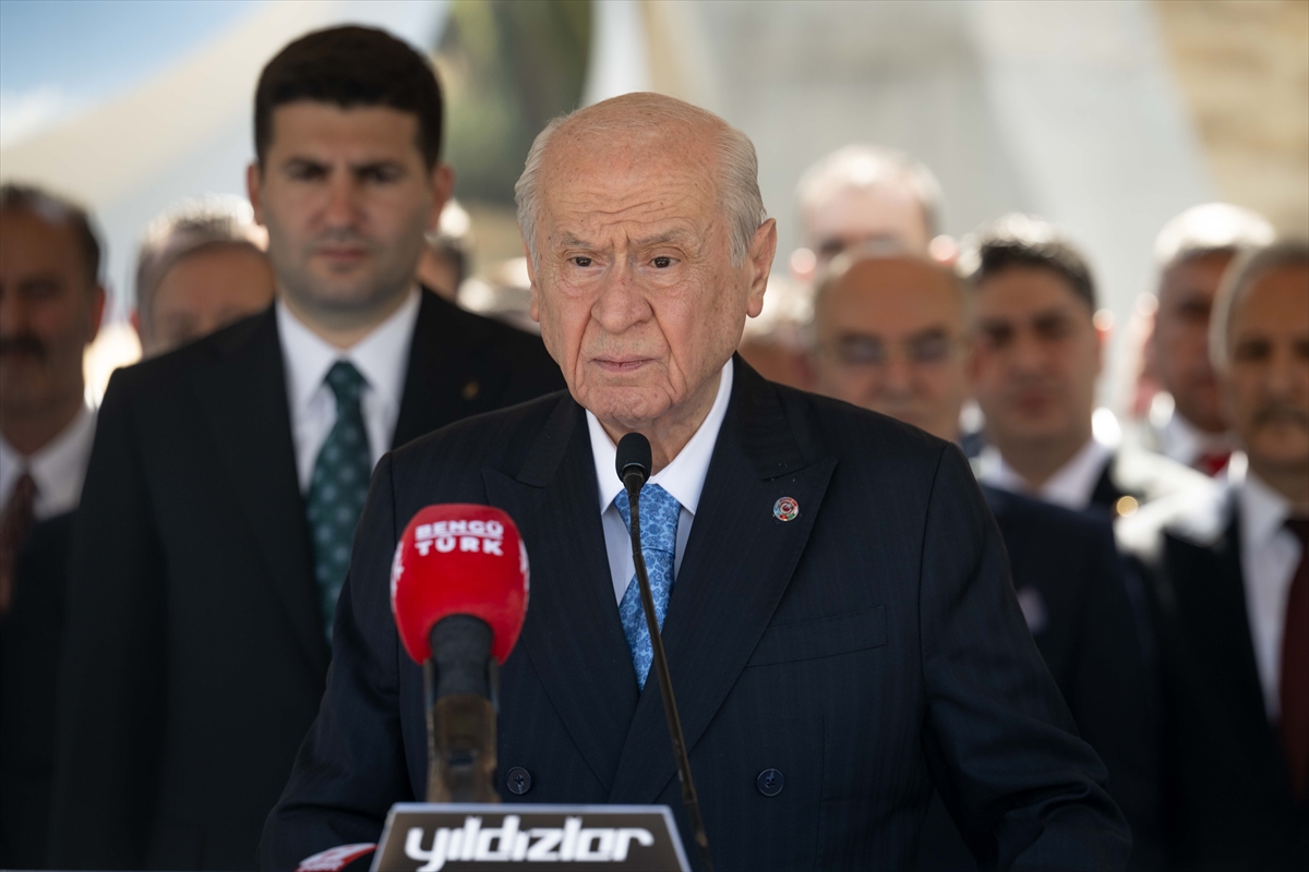 Bahçeli: “Bir ölsek de bin dirileceğiz”