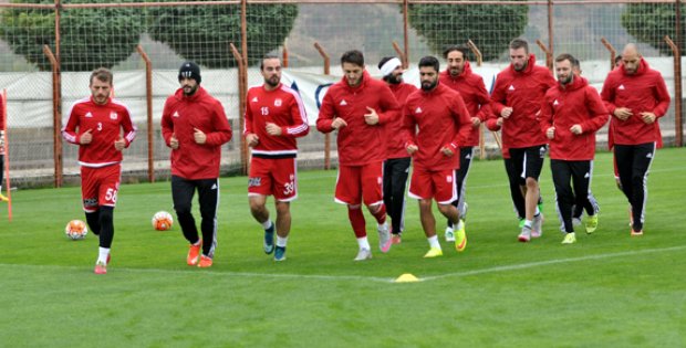 Yiğidolar Pas ve Sut Çalıştı
