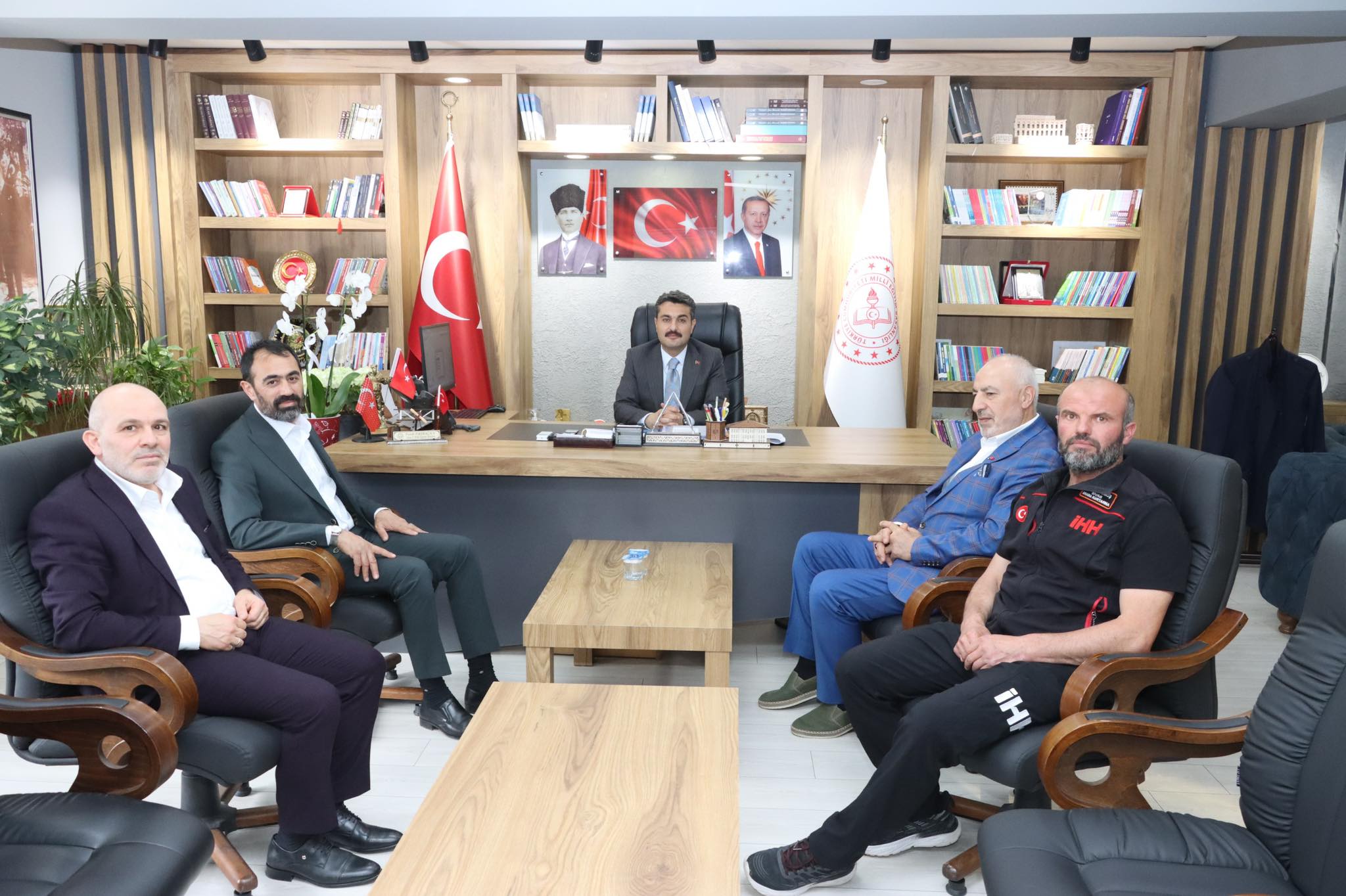 İHH heyeti, Erdoğan ile bir araya geldi