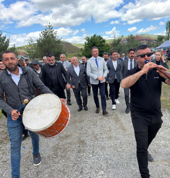 Anahtar Parti Teşkilatı Çöte Köyü Festivali’ne katıldı