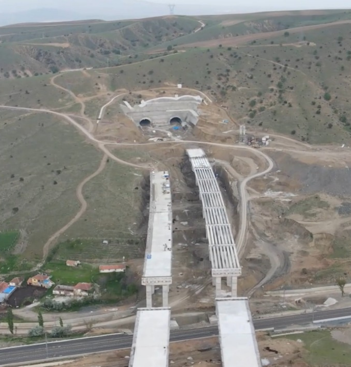 Sivas dahil 42 ili birbirine bağlayacak proje hız kazandı