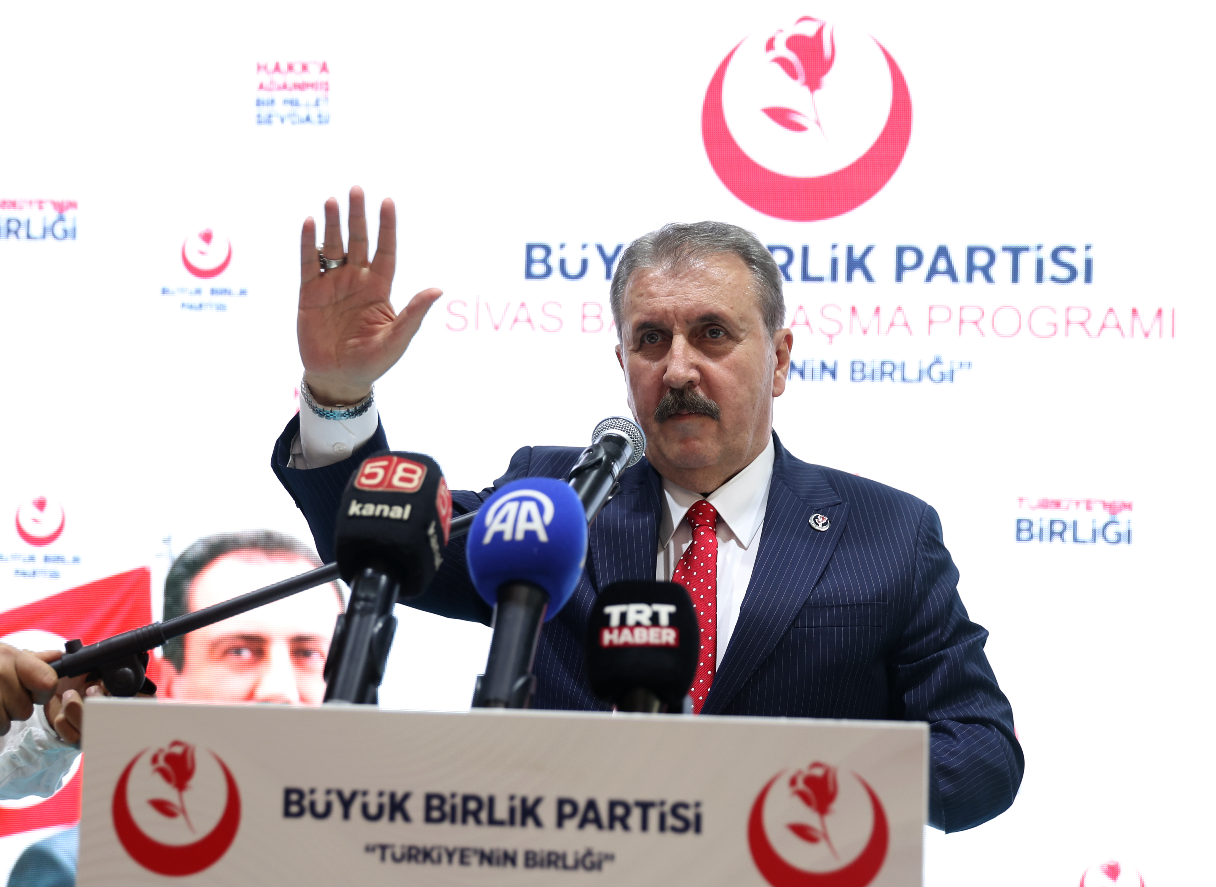 BBP Genel Başkanı Destici: Dimdik ayaktayız