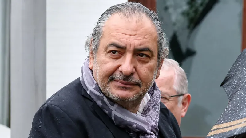 Reha Muhtar hayatını kaybetti