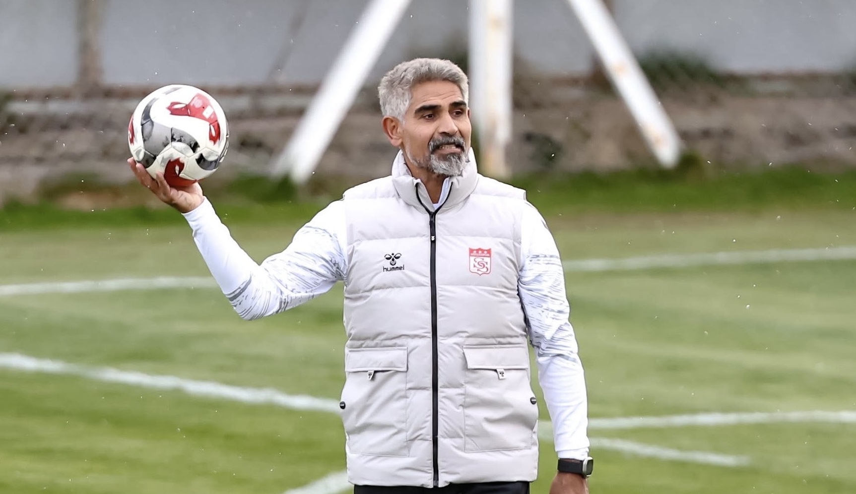 İsmet Taşdemir ile yollar ayrılıyor