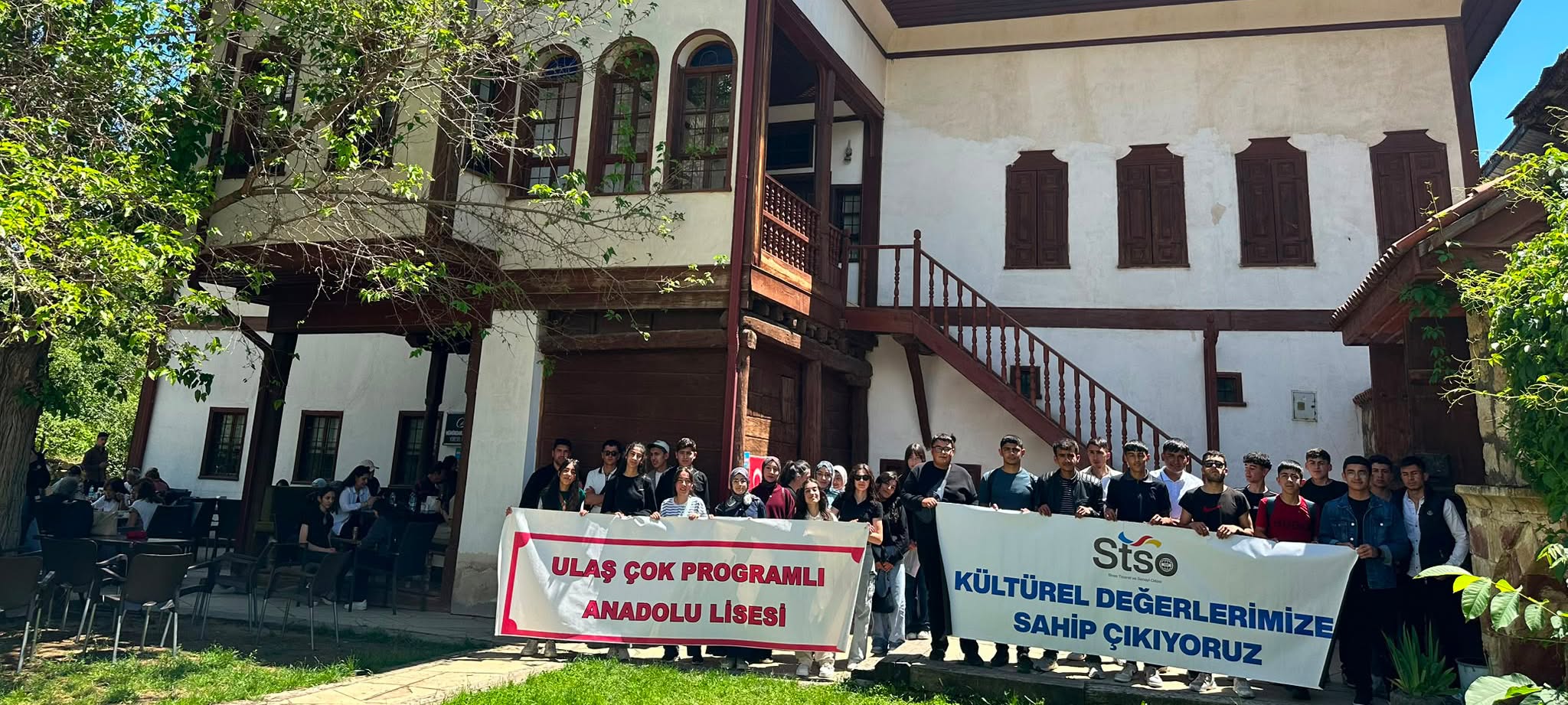 Sivaslı öğrenciler Divriği’nin tarihiyle buluştu