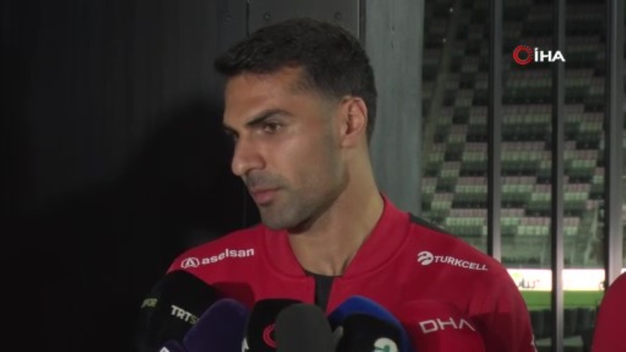 Zeki Çelik: "Kaptanlık pazubendini taktım, hayallerimden bir