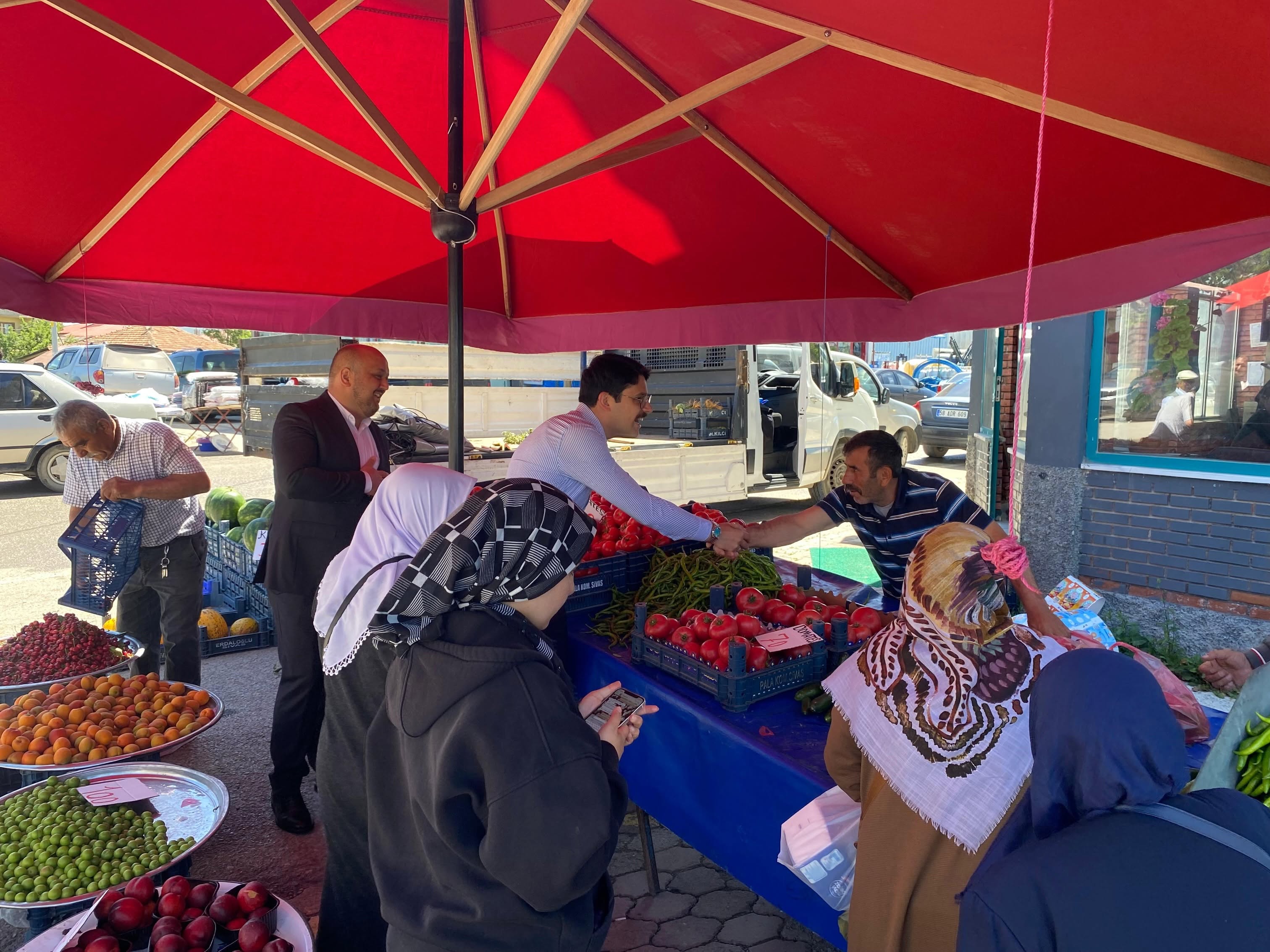 Ulaş Kaymakamı Eskimez'den esnaf ziyareti