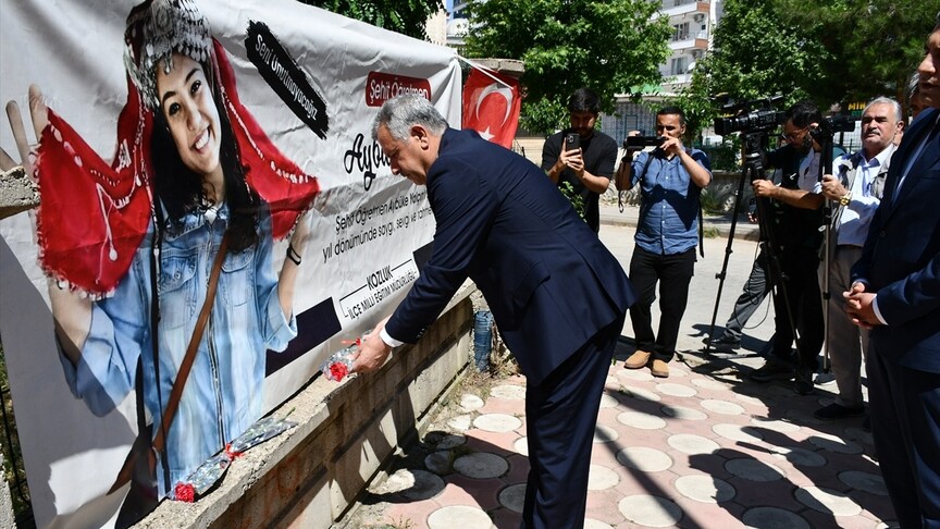 Terör saldırılarında şehit olan Aybüke öğretmen ve