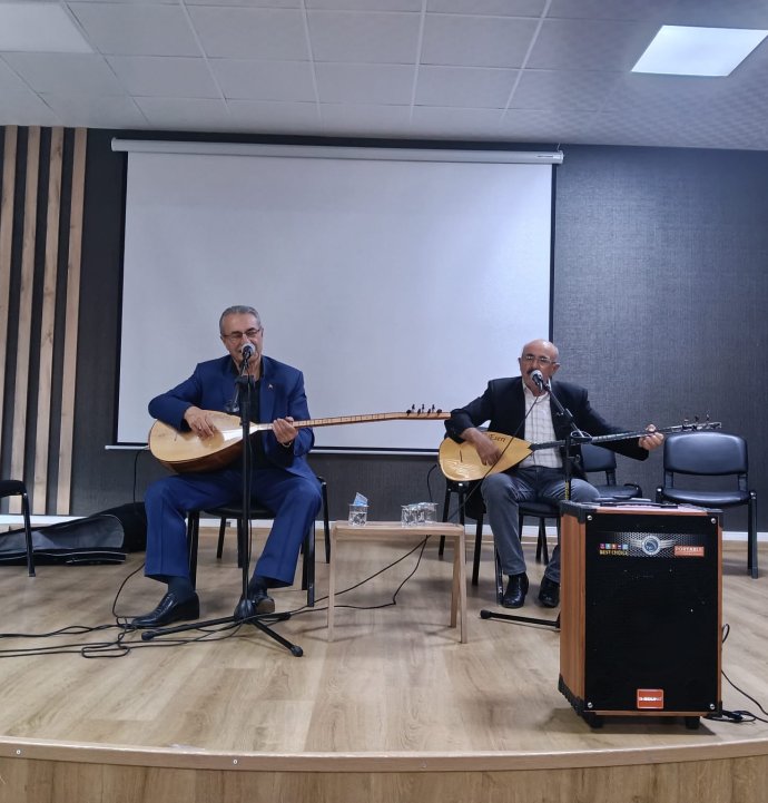 Sivas'ta "Ozanların Dilinden" şiir ve müzik ziyafeti