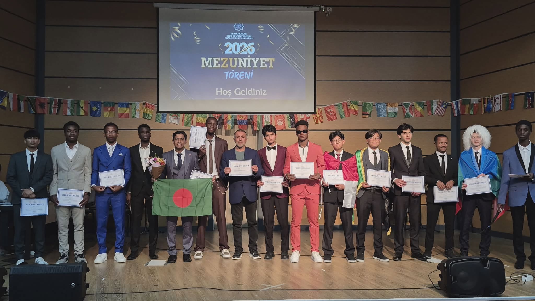 Sivas'ta uluslararası öğrenciler mezuniyet sevinci yaşadı