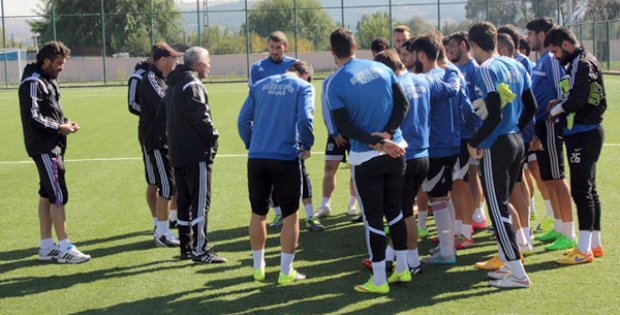 Futbolcularıma Güveniyorum