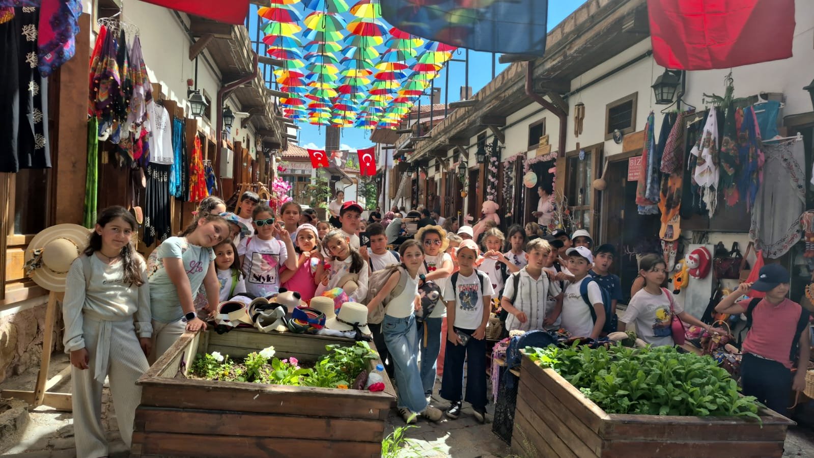 Ulaşlı öğrenciler Divriği'yi gezdi