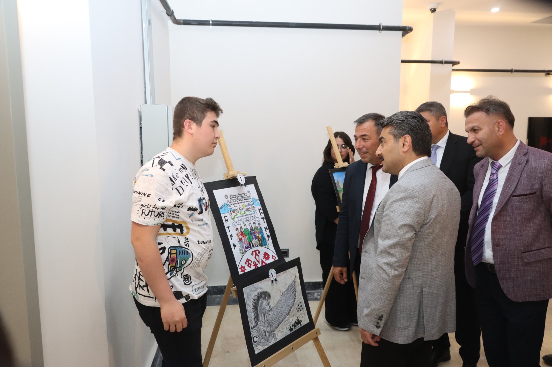 Sivas'ta Türkçe sevgisi ödüllendirildi