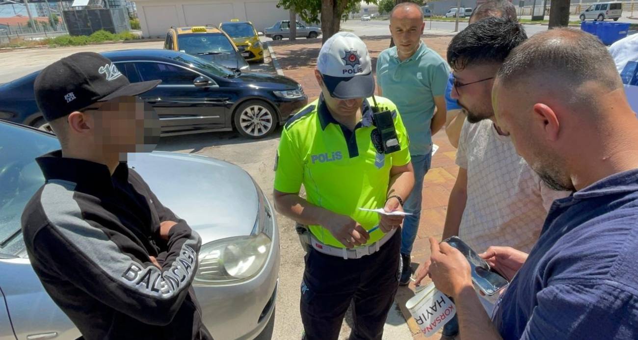 Taksicilerden korsan taksiye suçüstü oyunu: Müşteri gibi binip polise ihbar ettiler