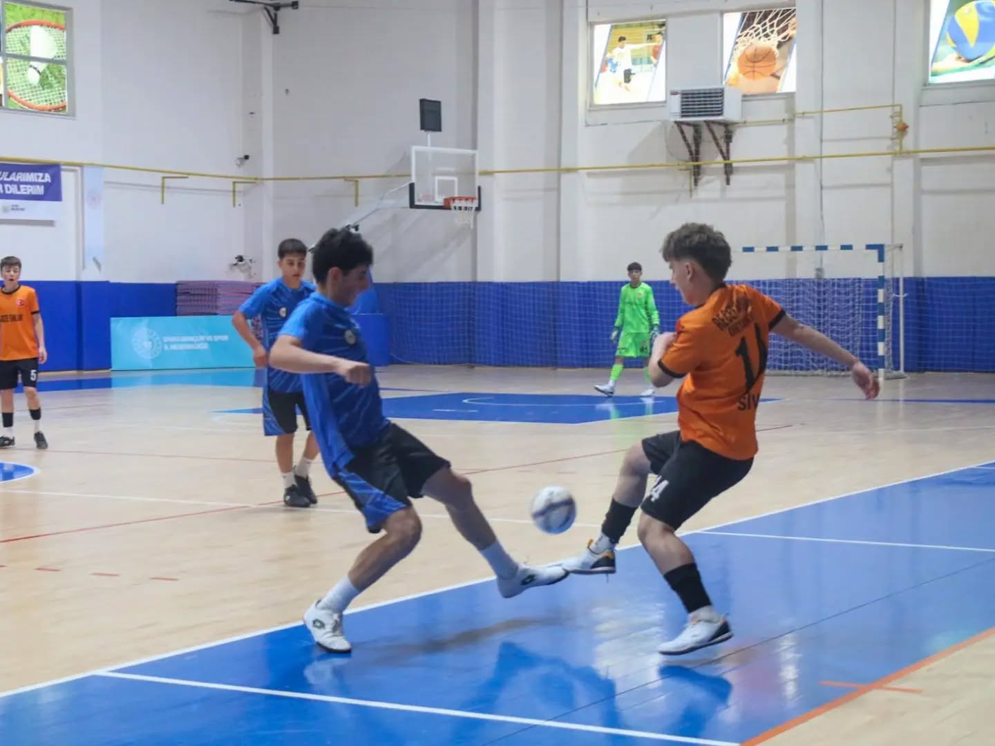 Sivas’taki dev turnuvada kupa Bursa’ya gitti!