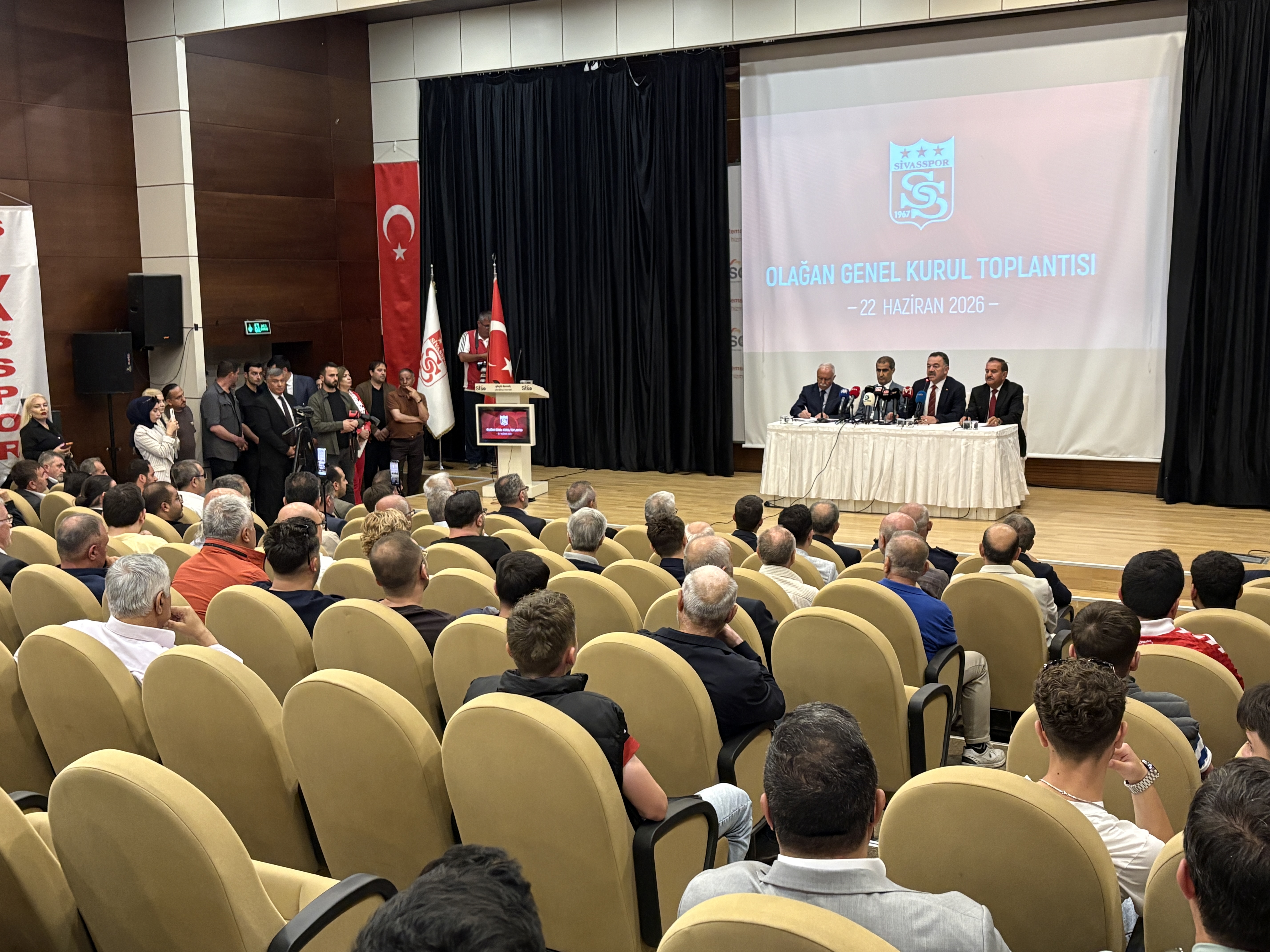 Sivasspor’da kongrede yine aday çıkmadı